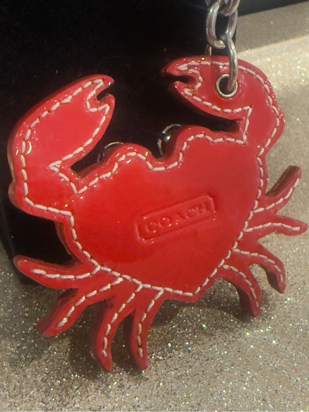 ❤️ Coach Limited Edition Red Crab Patent Leather Embossed Charm Key Ring - Rare! - Picture 8 of 15